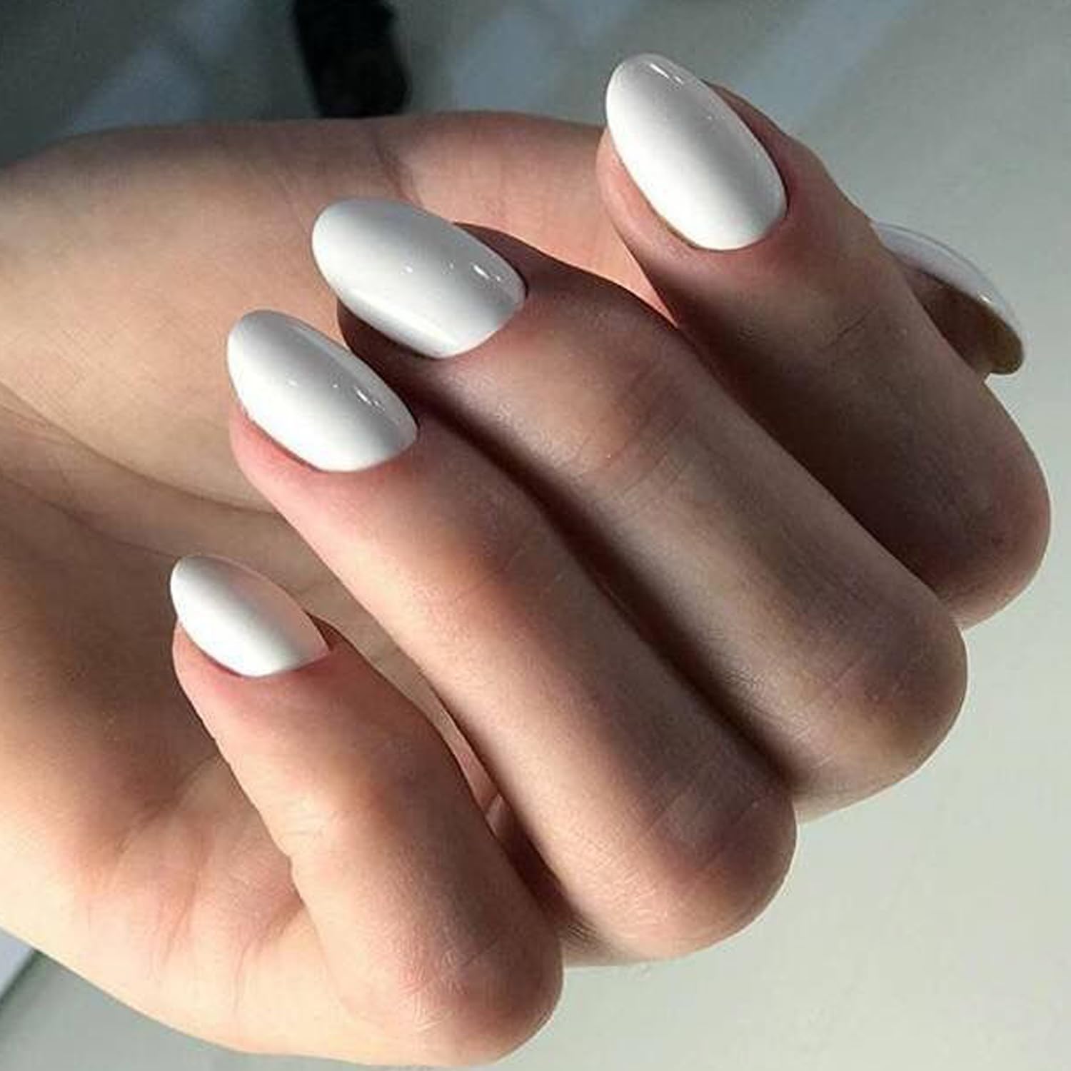 Amazon.com: modelones Short Press on Nails, Oval Fake Nails Kit