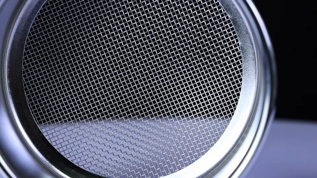 LVDALAB 304 Stainless Steel Mesh Lab Sieve, 3 Mesh(8mm) Aperture