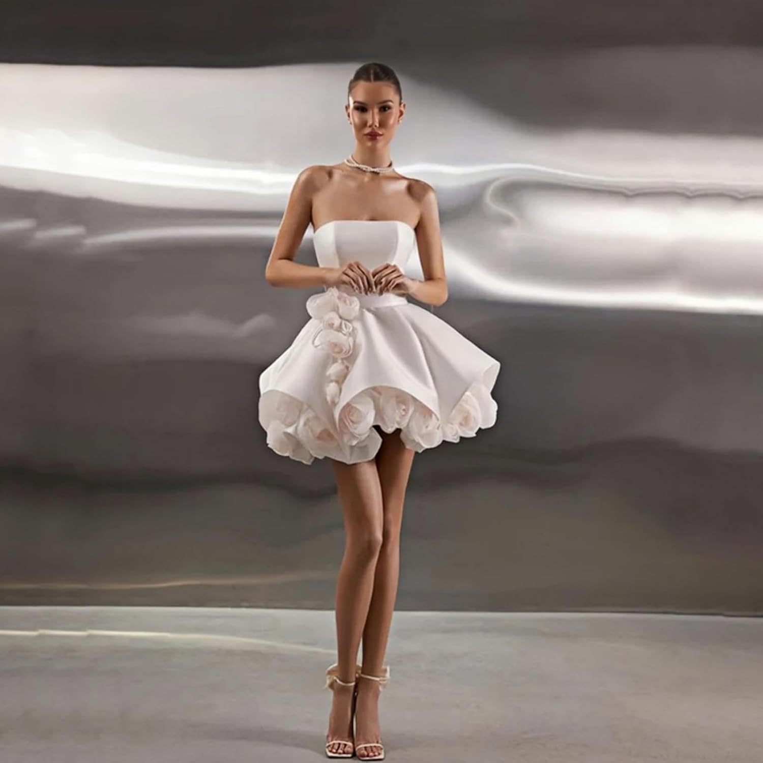 TSxuelian Elegant Strapless Mini Wedding Dresses Floral Short Bridal Gowns Satin Mini Dress