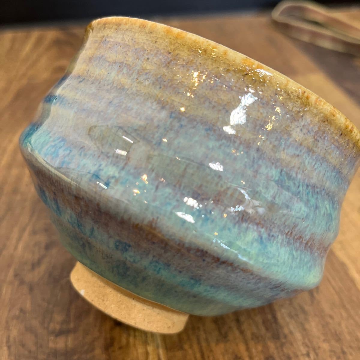 茶道具卍 鈞窯 辰砂釉 唐物写し青磁平茶碗(共箱)　碧、赤紫 茶道具卍 鈞窯 辰砂釉 唐物写し青磁平茶碗(共箱) 碧、赤紫