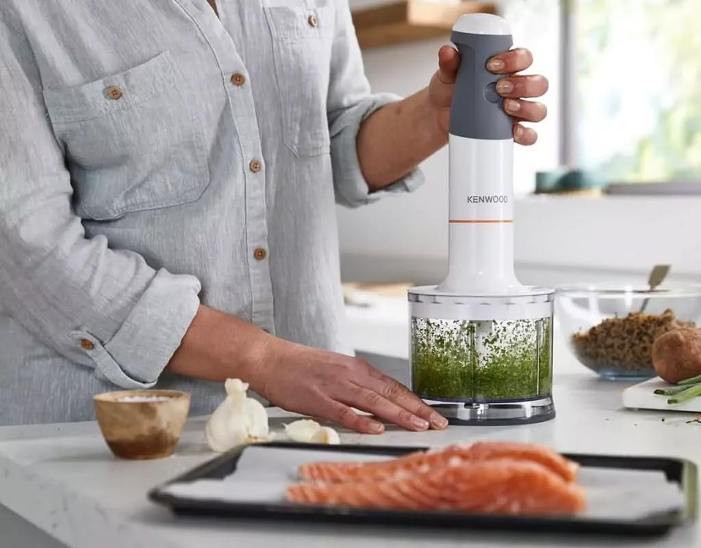 Kenwood HBM40.302WH TriBlade System 3 Blade Turbo 1 Speed Metal Rod 20 cm with Whisk Measuring Cup Shredder 0.5 L 850 W White