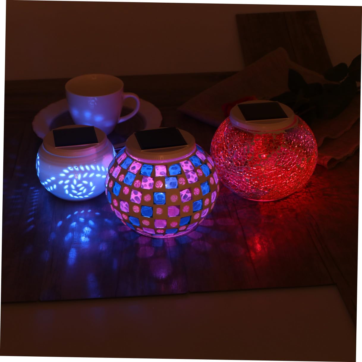 Kisangel Lampada Solare da Esterno in Vetro a Sfera Luce Colorata e Modalità Singola, Risparmio Energetico, per Giardino e Decorazioni Natalizie