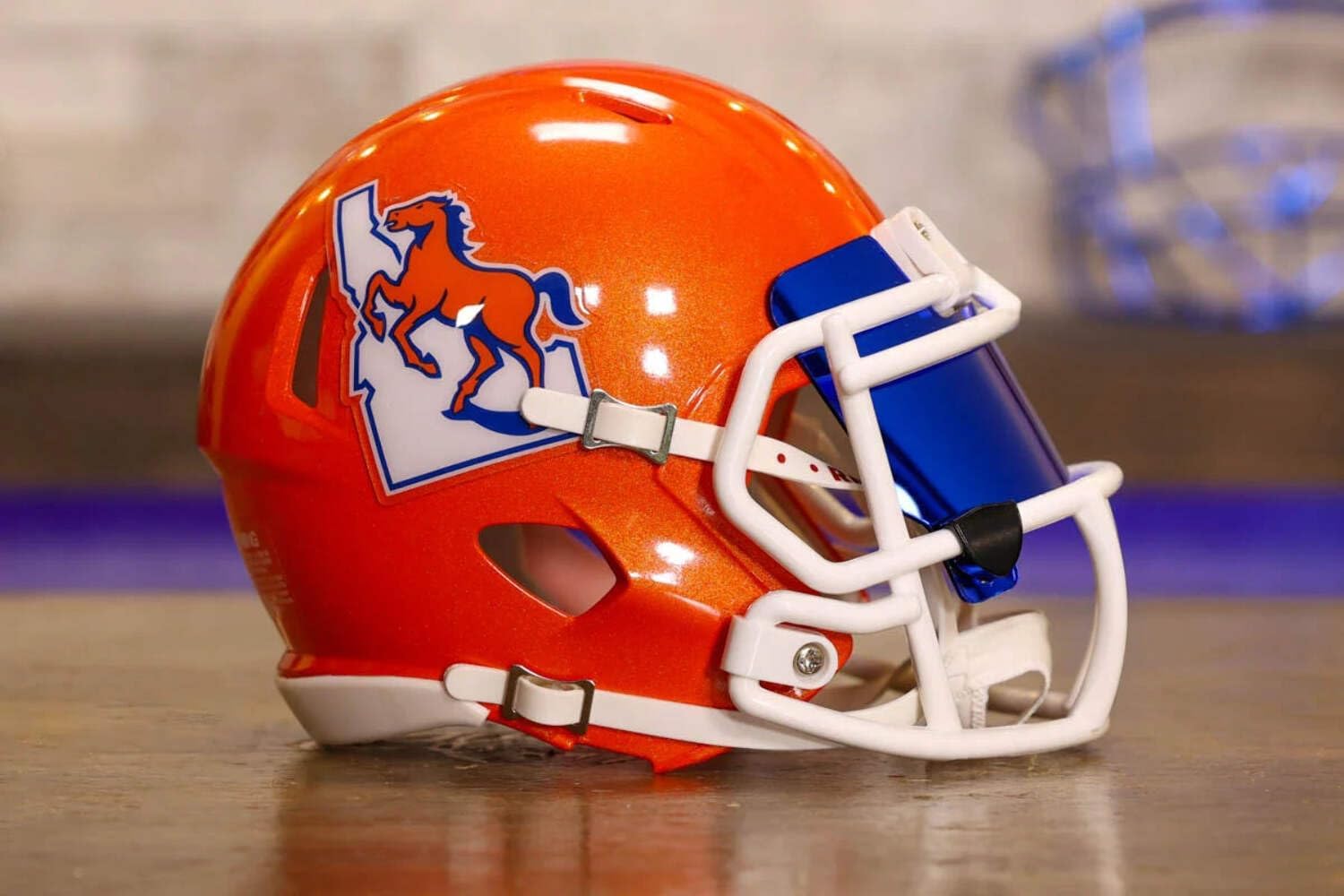 Boise State Collectible Speed Mini Helmet - GG Special Edition - with Free USA Flag Decal - Perfect for Sports Fans and Collectors - Green Gridiron