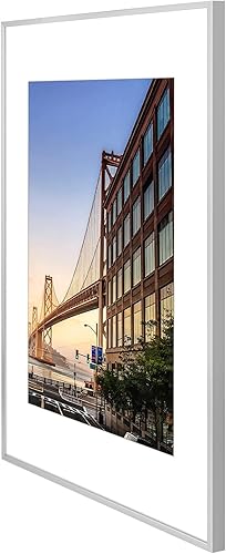 Vista 243 de Frametory - Marco de aluminio de 11 x 14 para fotos de 8 x 10 (en pulgadas), con paspartú marfil, de pared, con gancho de sierra, pestañas Bronce