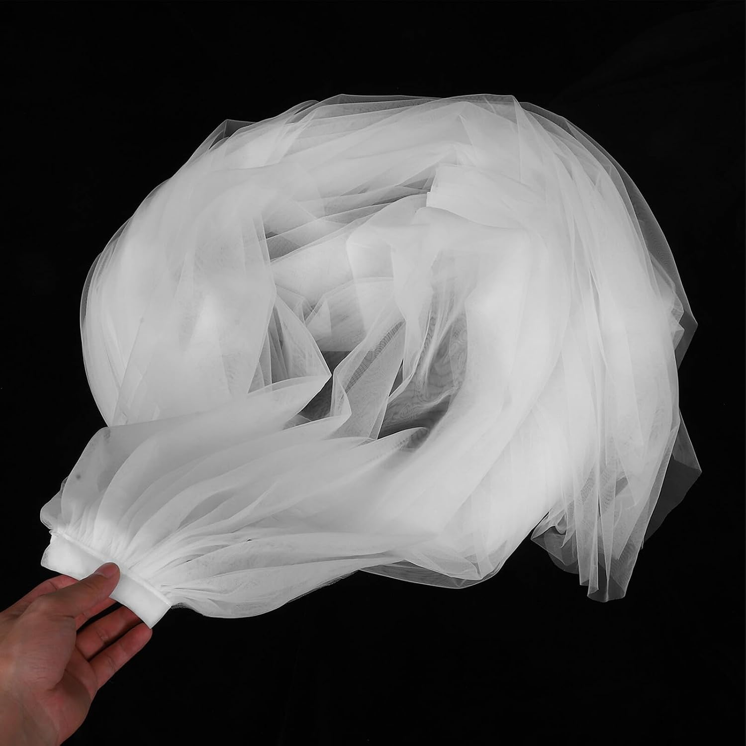 White Double Layer Tulle Wedding Bridal Veil with Extended Train European Style Wedding Headpiece for Brides Cathedral Veil Suitable for Outdoor