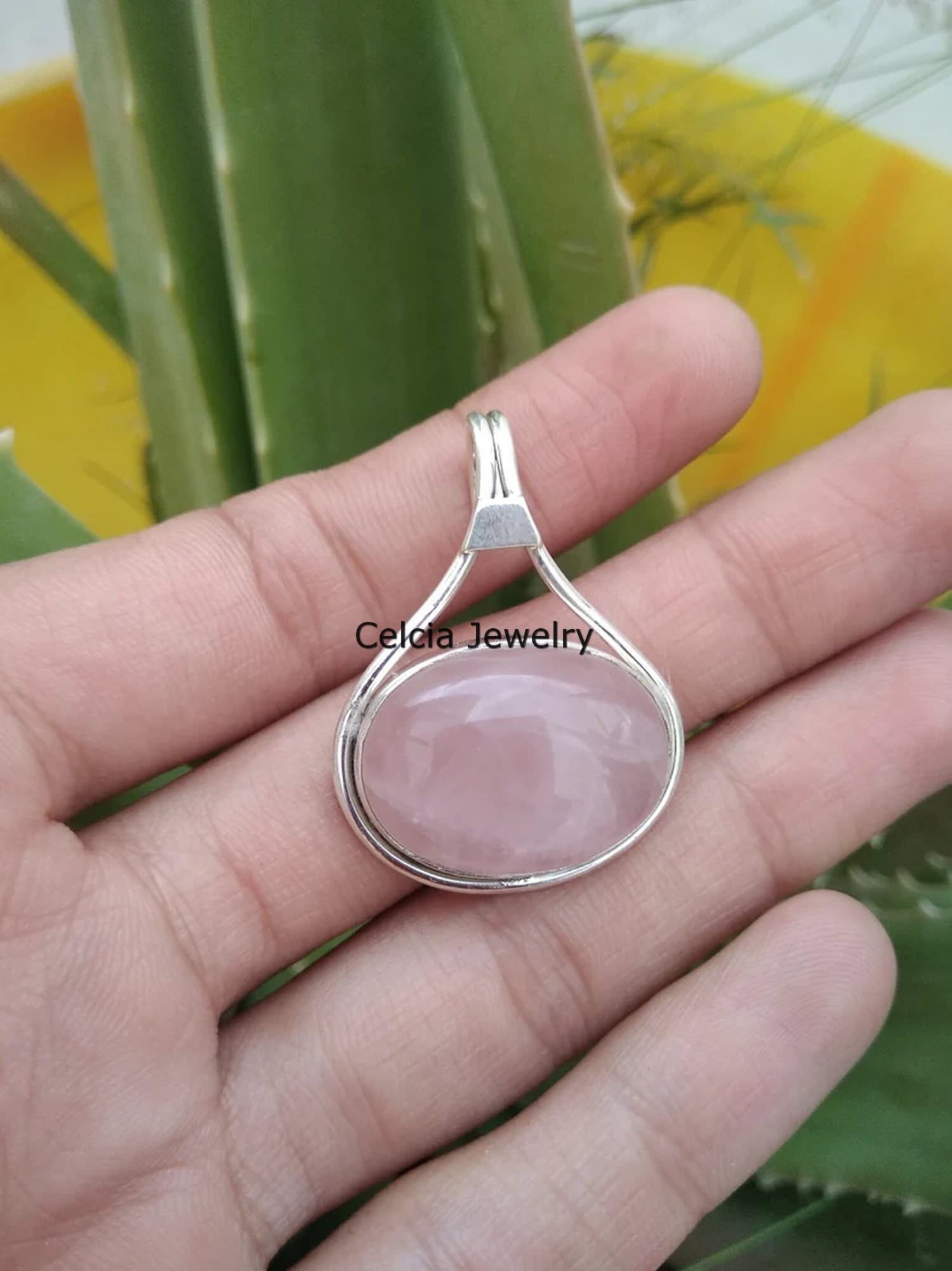 Massiver 925er Sterlingsilber-Anhänger für Damen und Herren, echter blauer Chalcedon-Cabochon, ovaler Edelstein, einzigartiger handgefertigter Schmuck für Sie und Ihn