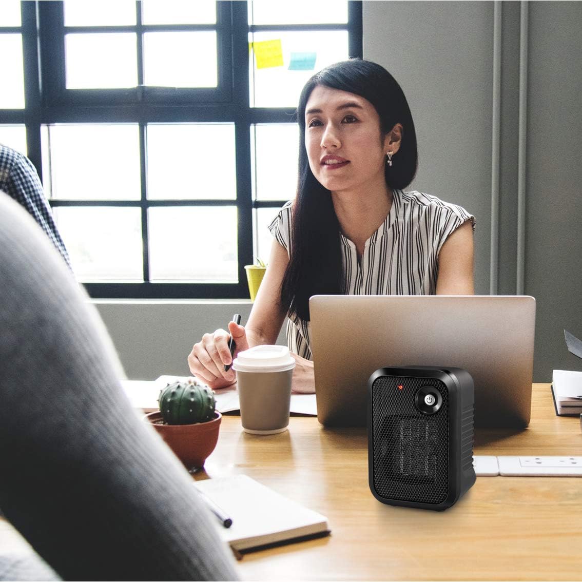 2 pieces 500 Watt Mini Personal Ceramic Space Heater Electric Portable Heater Quiet for Home Dorm Office Desktop with Safety Power Switch (Black, 2)
