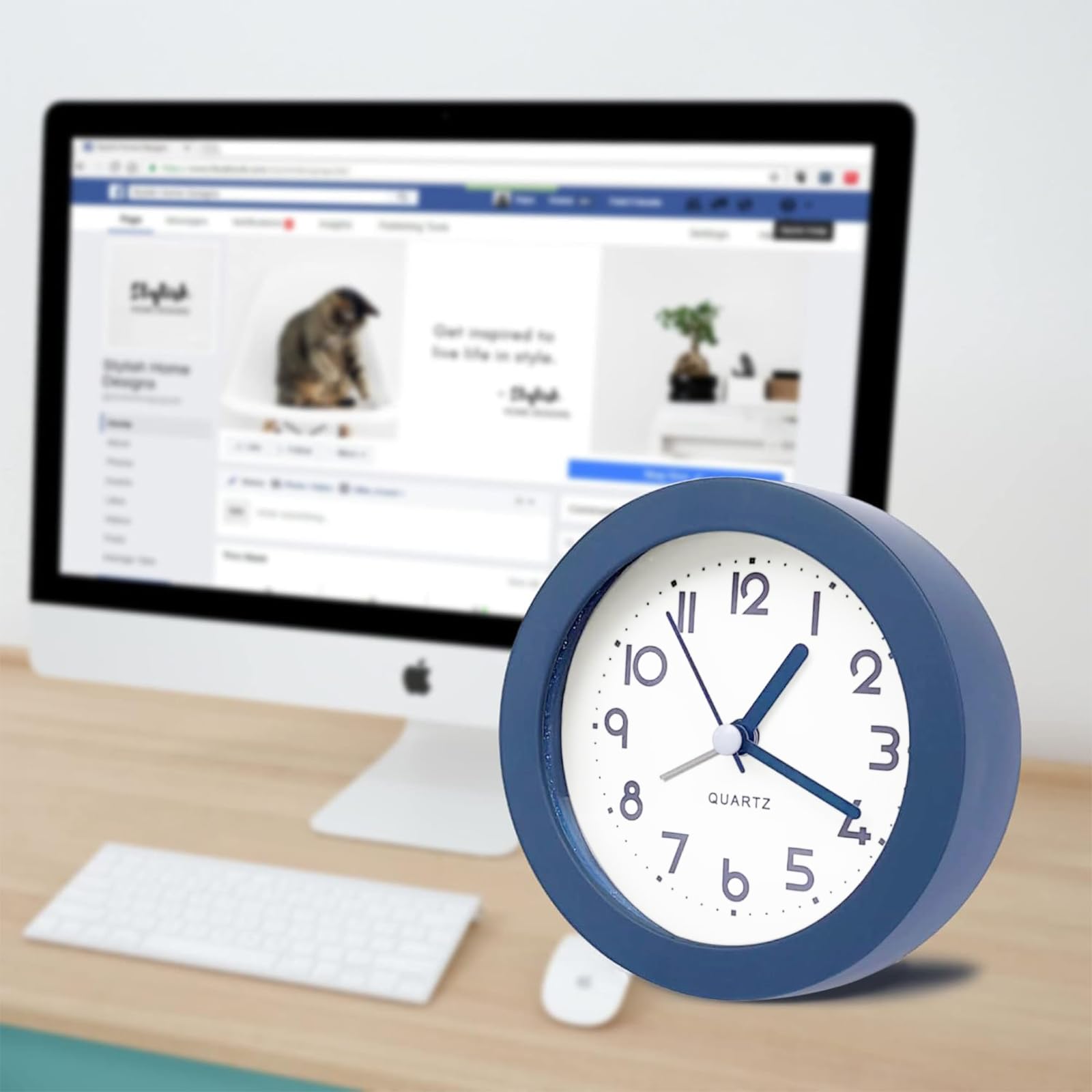 Reloj despertador con luz de fondo, 4.5 pulgadas, bonito reloj analógico de cuarzo digital, redondo, sin tictac, funciona con pilas, textura esmerilada, diseño simple para sala de estar, dormitorio, 2