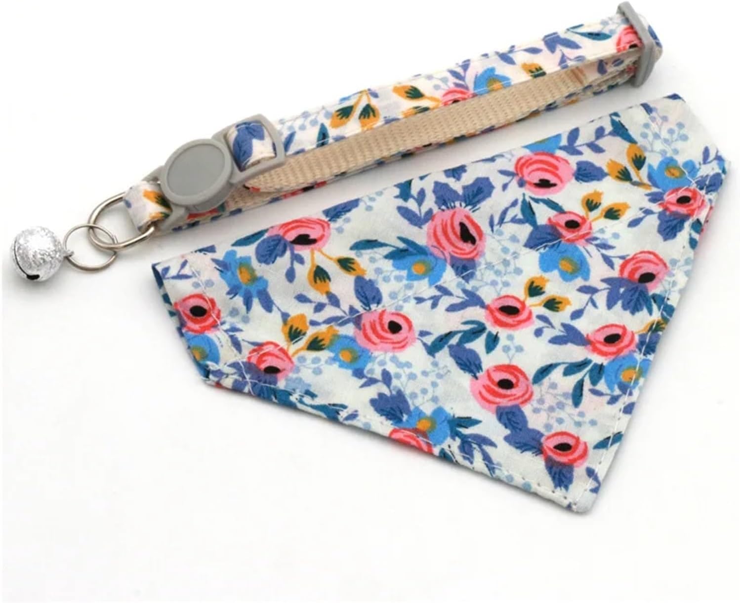 Pet Products Adjustable Little Daisy Dog Neck Scarf Puppy Breakaway Pet Cat Dog Kitten Collar Bandana Kitten Accessories for Small Dogs Pet Products(White with Bandana)