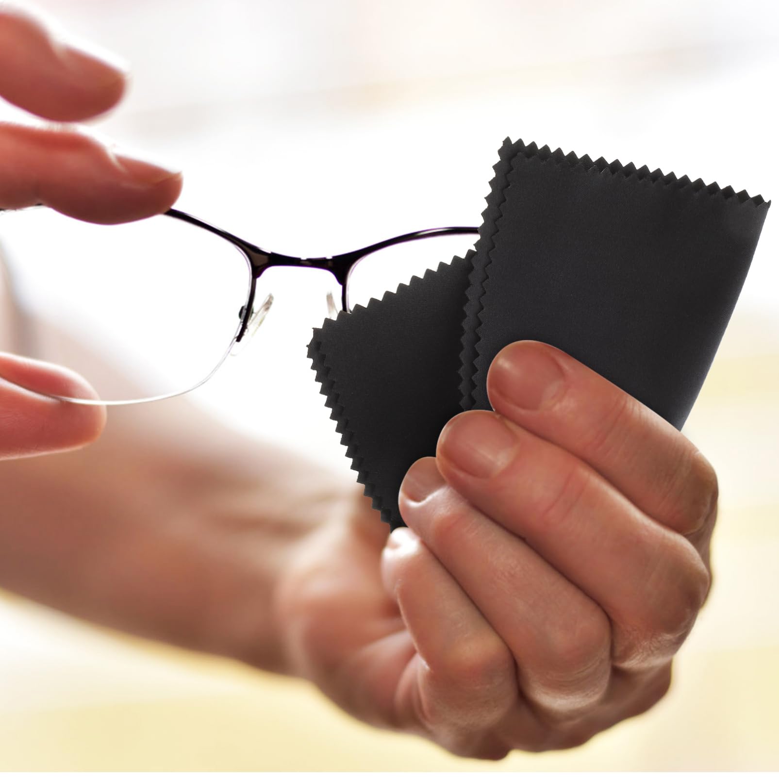 FRCOLOR 400piezas Paquete De Paños De Limpieza De Microfibra Para Gafas y Pantallas Para Lentes Teléfonos y Dispositivos Electrónicos