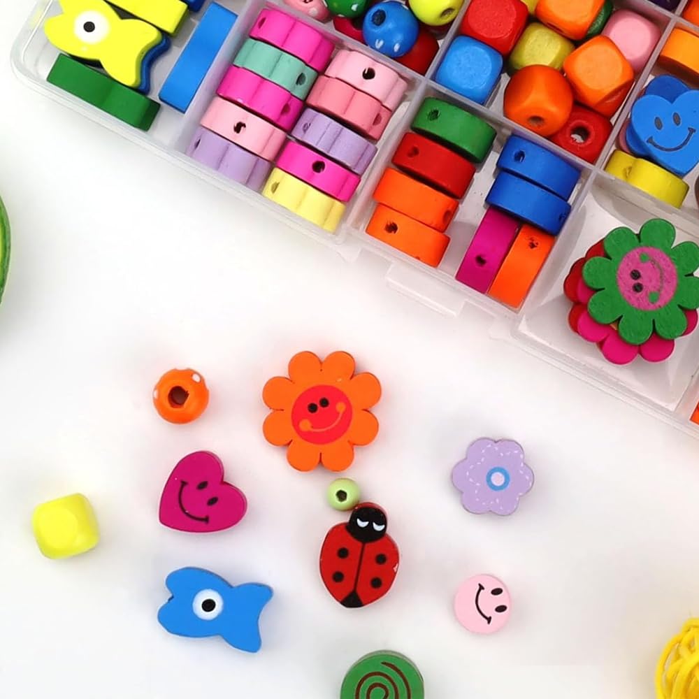 Kit 400 Perles En Bois Colorées Avec Visages & Formes – Loisir Créatif Enfant Dès 3 Ans – Bracelets, Colliers, Décorations