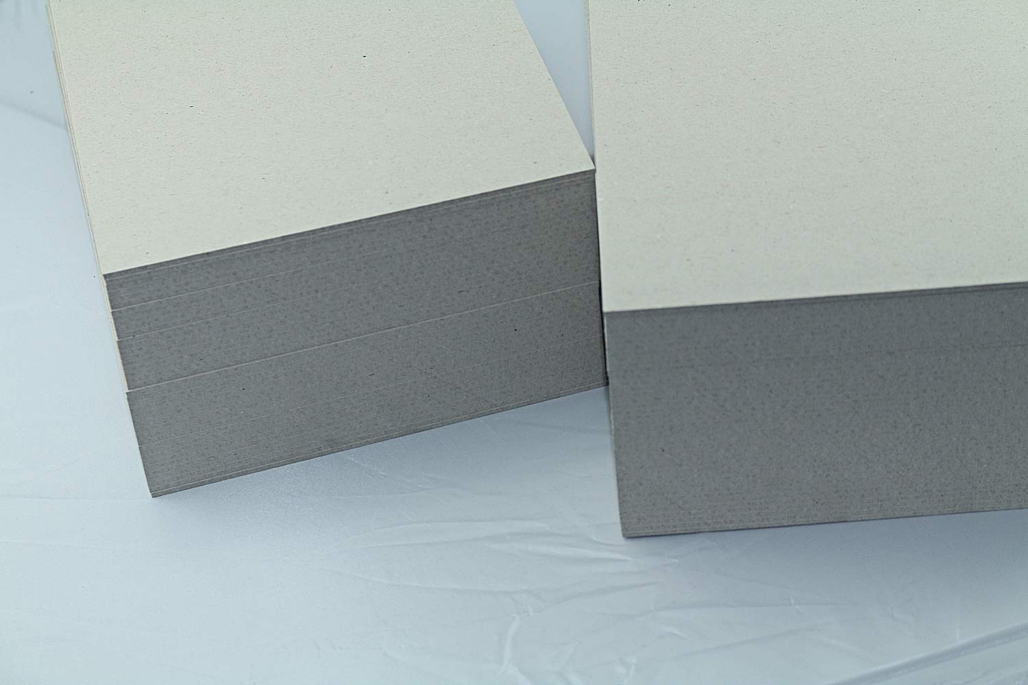 25 Stück Buchbinderpappe Graukarton Format DIN A2 (420 x 594 mm) 3,0mm starke Graupappe Sonderformate des Kartons ist auf Anfrage möglich