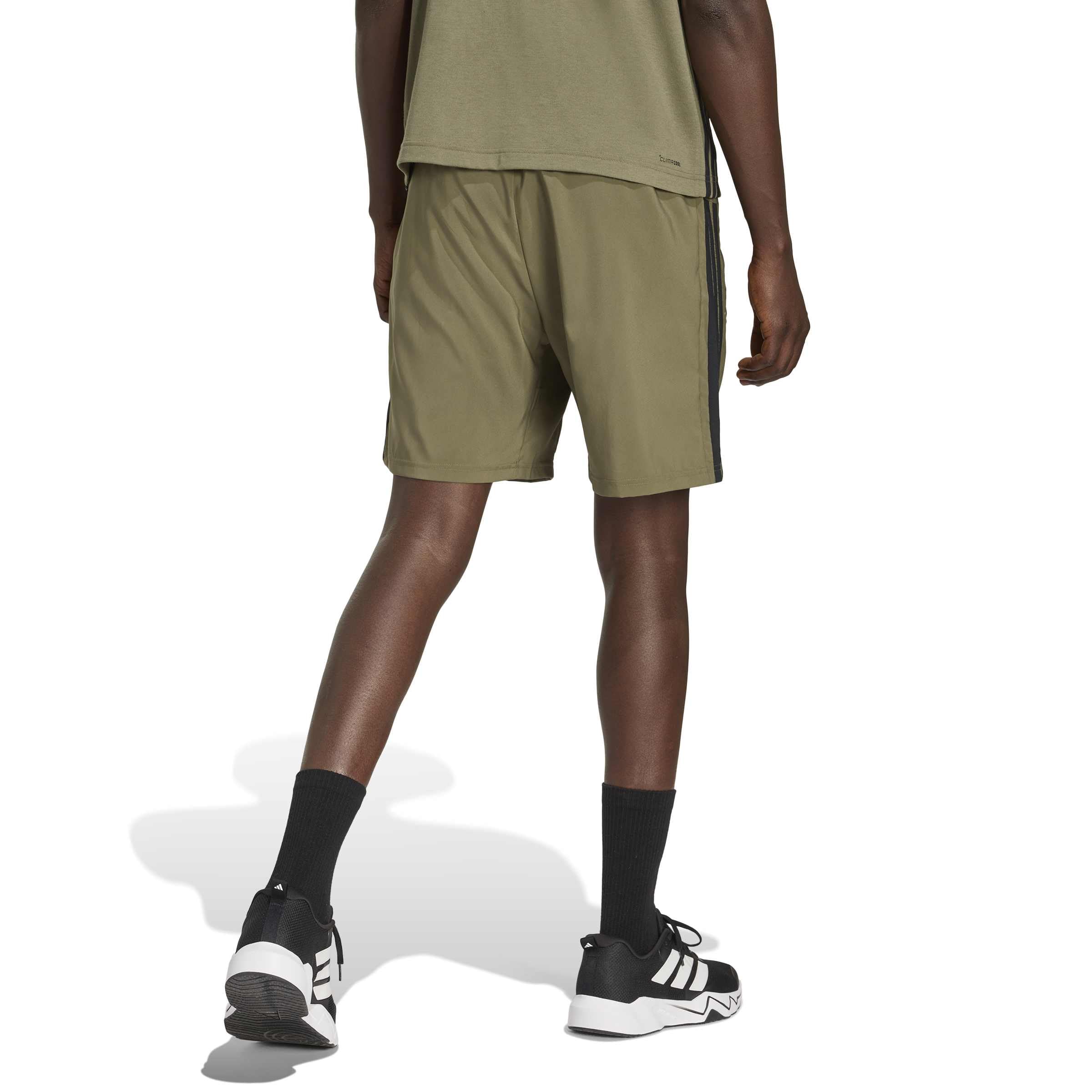 adidas Homme Workout Essentials Base 3 Stripes Woven Short Shorts, Olive strata/Black, XL 7 inch