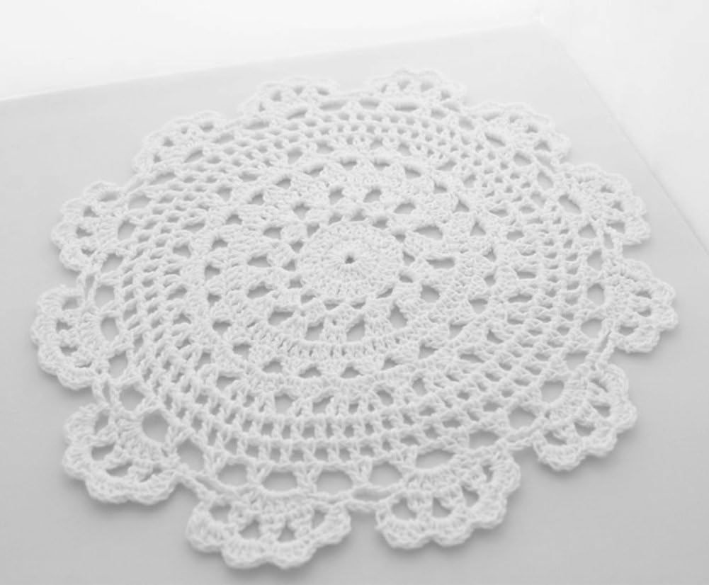 Fennco Styles Handmade Medallion Crochet Lace Round Cotton Placemat Doilies - 4 Pack (14-inch, Beige)