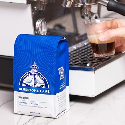 Miniatura 4 de Bluestone Lane Granos de café, expreso Riptide, tostado oscuro, grano entero, bolsa de 12 onzas