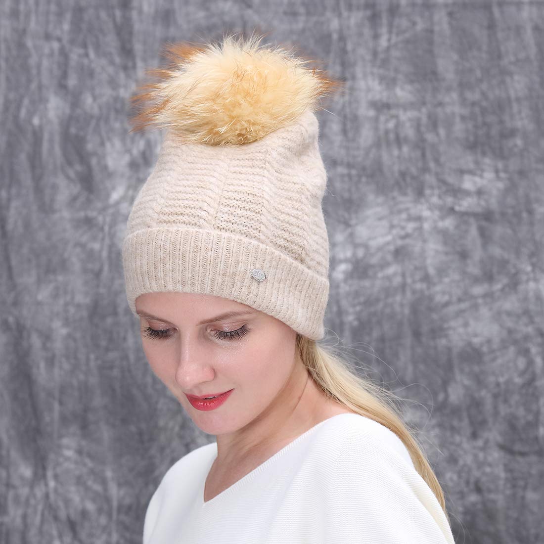 URSFUR Women display picture 1
