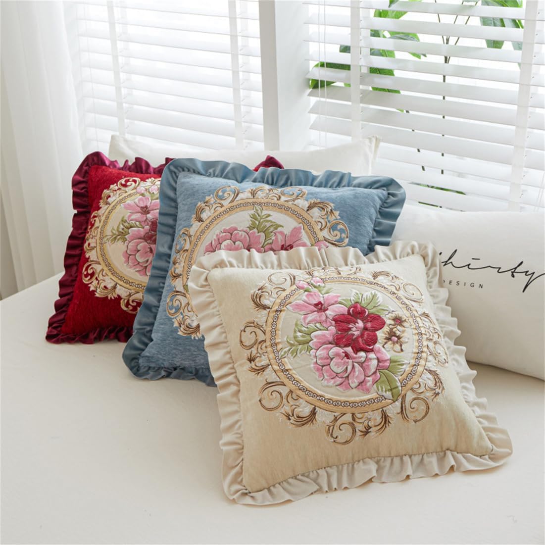 Set of 2 White Chenille Vintage Throw Pillows Covers 18x18in Sofa Couch Pillows for Living Room Floral Embroidered Cushion Cover for Bed Chairs Car