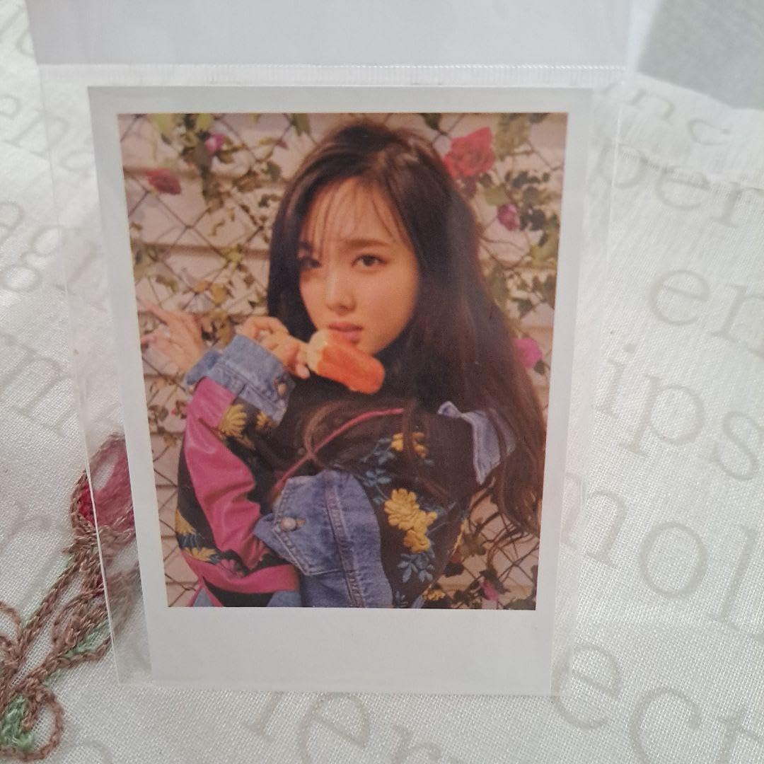 Amazon | TWICEナヨン セクシー ポラロイド 写真 | アイドル・芸能人