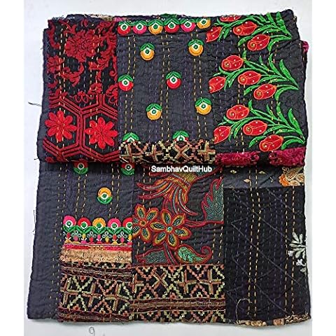 Couvre-lit réversible en soie Sambhav Cover