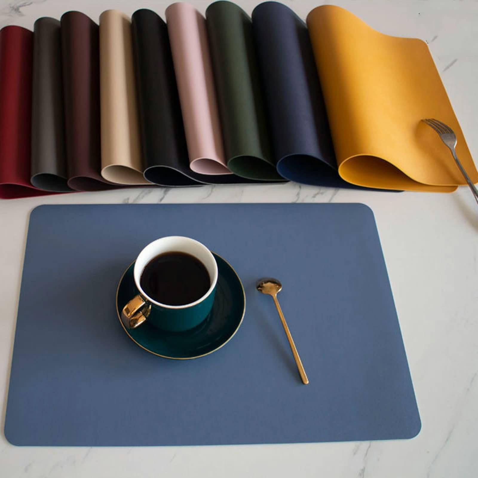 8 Pieces Set de Table, 43 x 30 CM Placemats de Table Antidérapant Bleu, Couleur Unie avec Rectangle