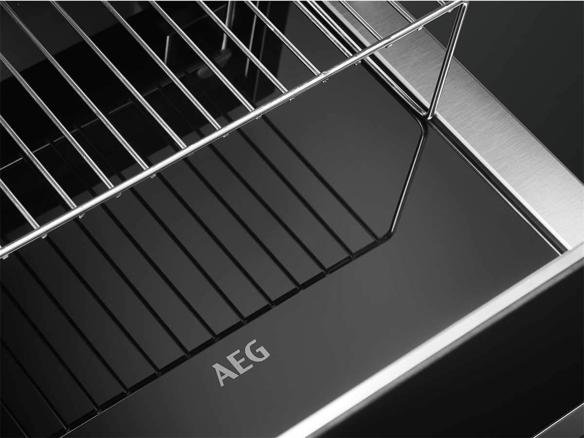 AEG KDK912924M Wärmeschublade Edelstahl 29cm SoftTip-Türmechanismus