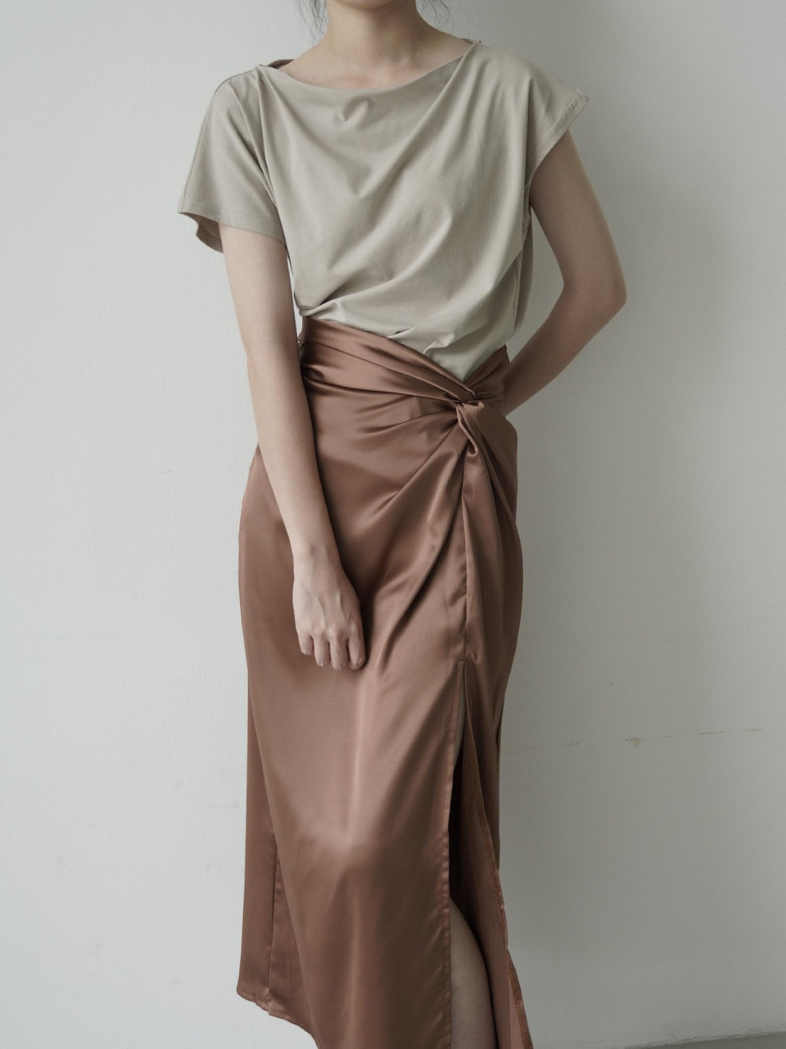 Jupe De Hanche Taille Haute en Satin Marron pour Femme - Conception Croisée Texturée D'Été Jupe Sexy À Fente Latérale sur Le Genou, Jupe Trapèze À La Mode Et Douce pour La Peau,Coffee,