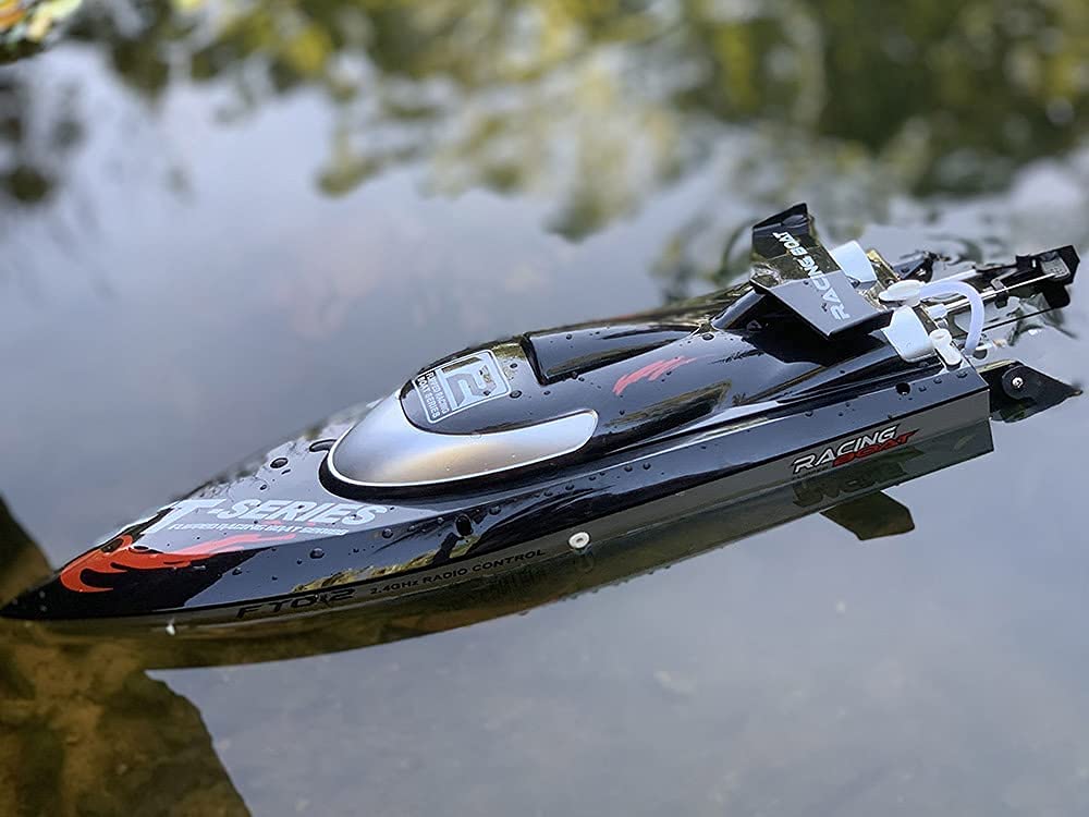 Amazon.co.jp: FT012大型RCスピードボート2.4G4WD 45KM / Hリモート