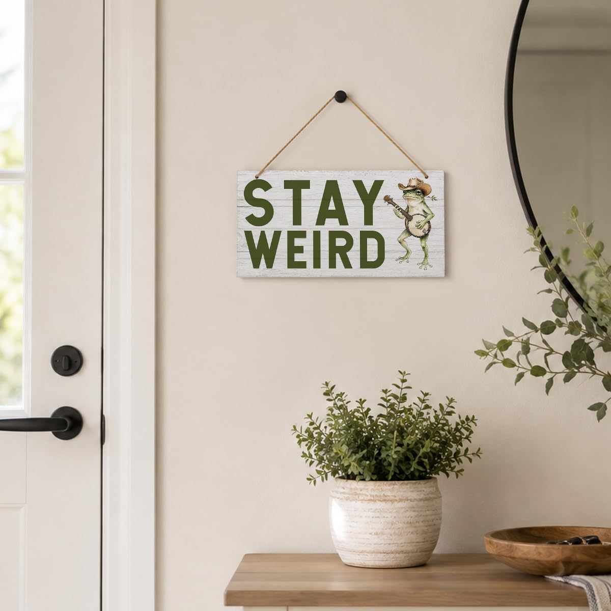 Funny Frog Decorative Hanging Wood Sign for Farmhouse Decor image 3