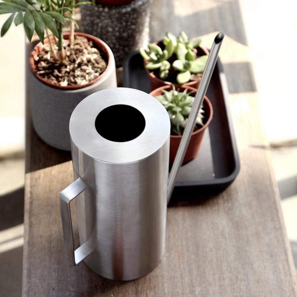zaizai Annaffiatoio in Acciaio Inossidabile da 1,5 Litri Annaffiatoio con Beccuccio Lungo Vaso Spazzolato Vaso per Irrigazione in Metallo per Fiori Bonsai Piante in Giardino Ufficio