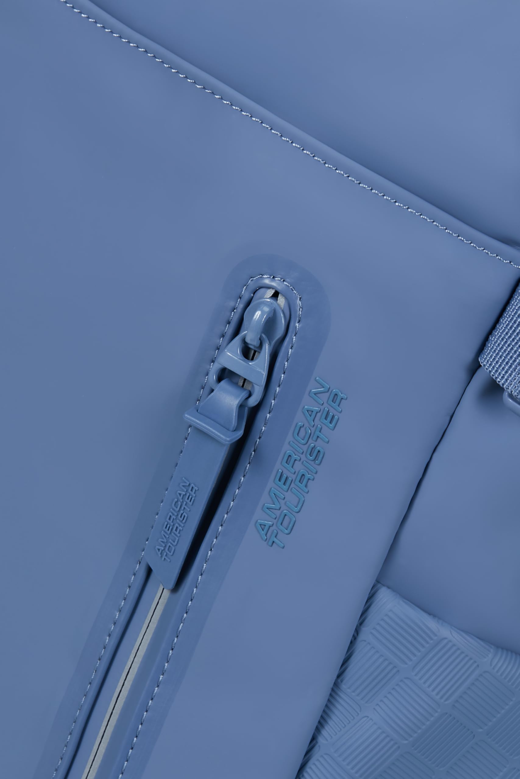 American Tourister Urban Tide - Zaino PC 15.6", Zaino Business & Scuola Idrorepellente, per Ufficio, Lavoro, Scuola & Università - Blu (Storm Blue)