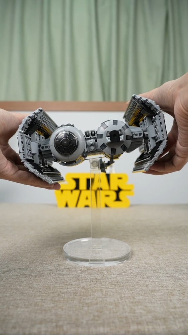 Amazon.com: NAOCARD Acrylic Display Stand for Lego 75325/ 75301