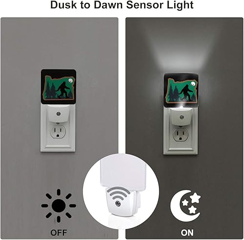 Miniatura 3 de Betray Time Oregon Bigfoot Sasquatch - Juego de 2 luces nocturnas LED enchufables, decoraciones de Navidad, lámpara con sensor automático del