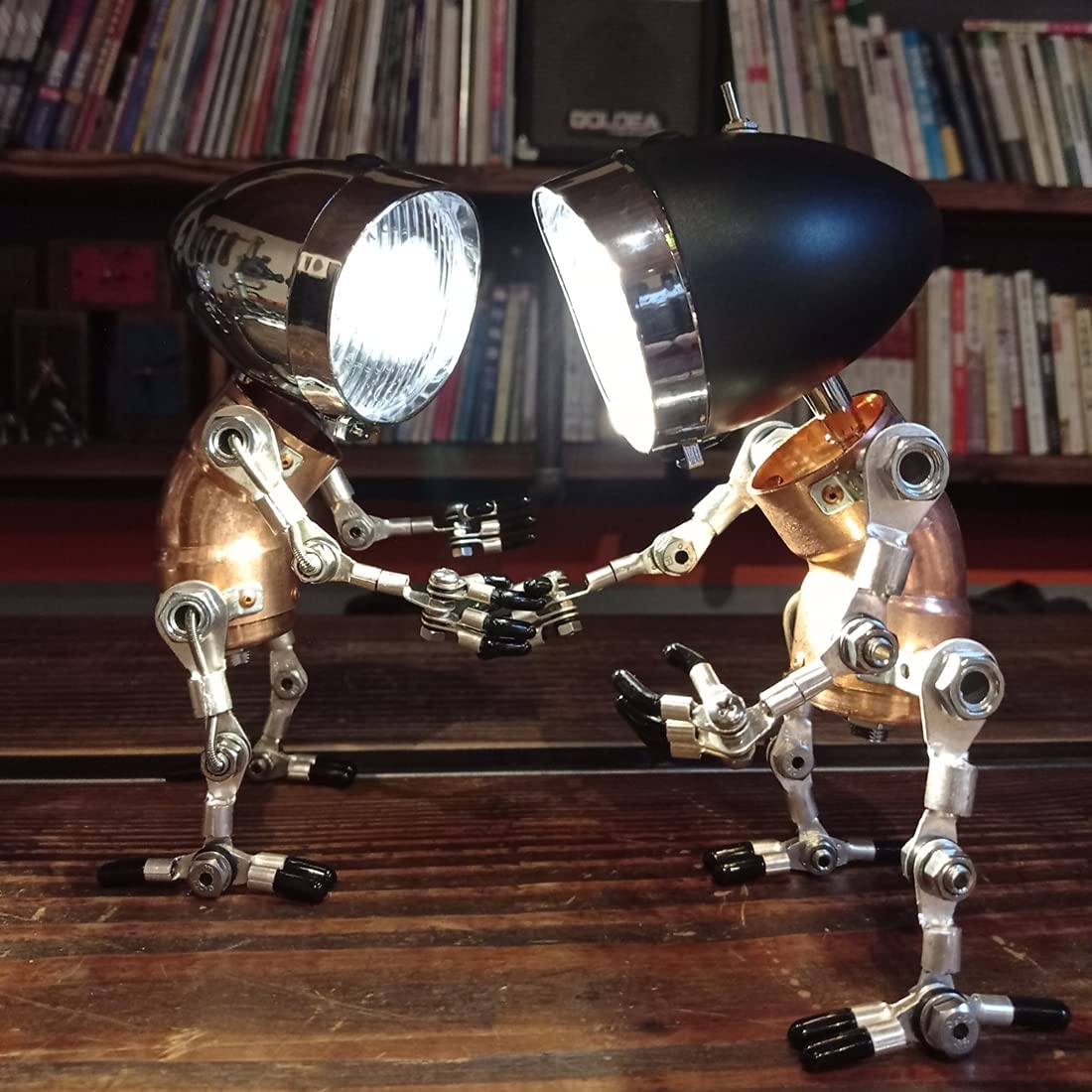3D metalowy model lampy do montażu robota dla dorosłych, DIY, steampunk, ręcznie wykonany, mechaniczny metalowy robot, kreatywne wyznaczanie trendów, dekoracyjne prezenty dla mężczyzn (model zasilany