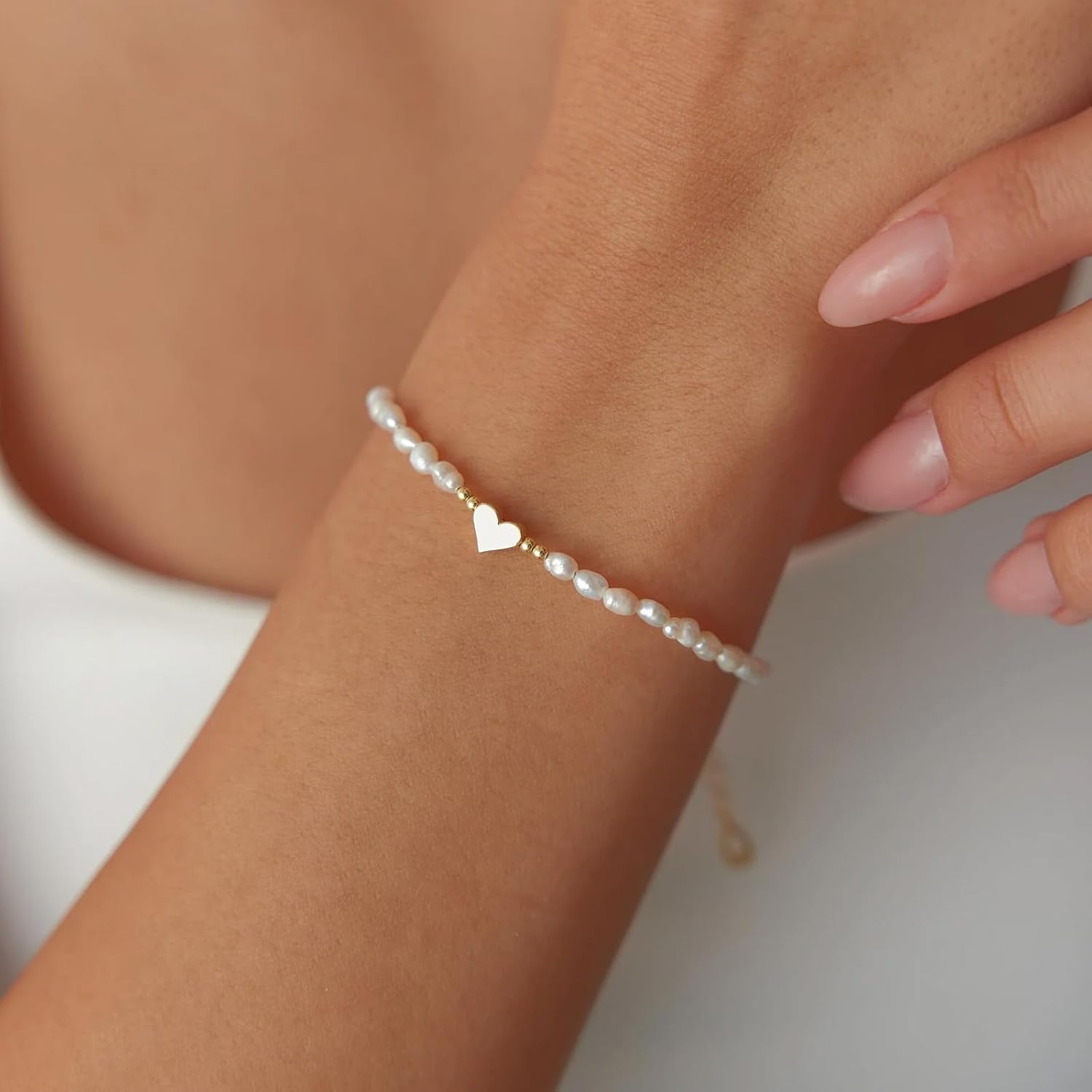 MIDEEO Gold/Silver Bracelets for Women,14K Gold Plated Bracelets for Women Evil Eye Diamond Cuban Link Heart Pearl Bracelets Everyday Jewelry Gift MIDEEO Gold/Silver Bracelets for Women,14K Gold Plated Bracelets for Women Evil Eye Diamond Cuban Link Heart Pearl Bracelets Everyday Jewelry Gift
