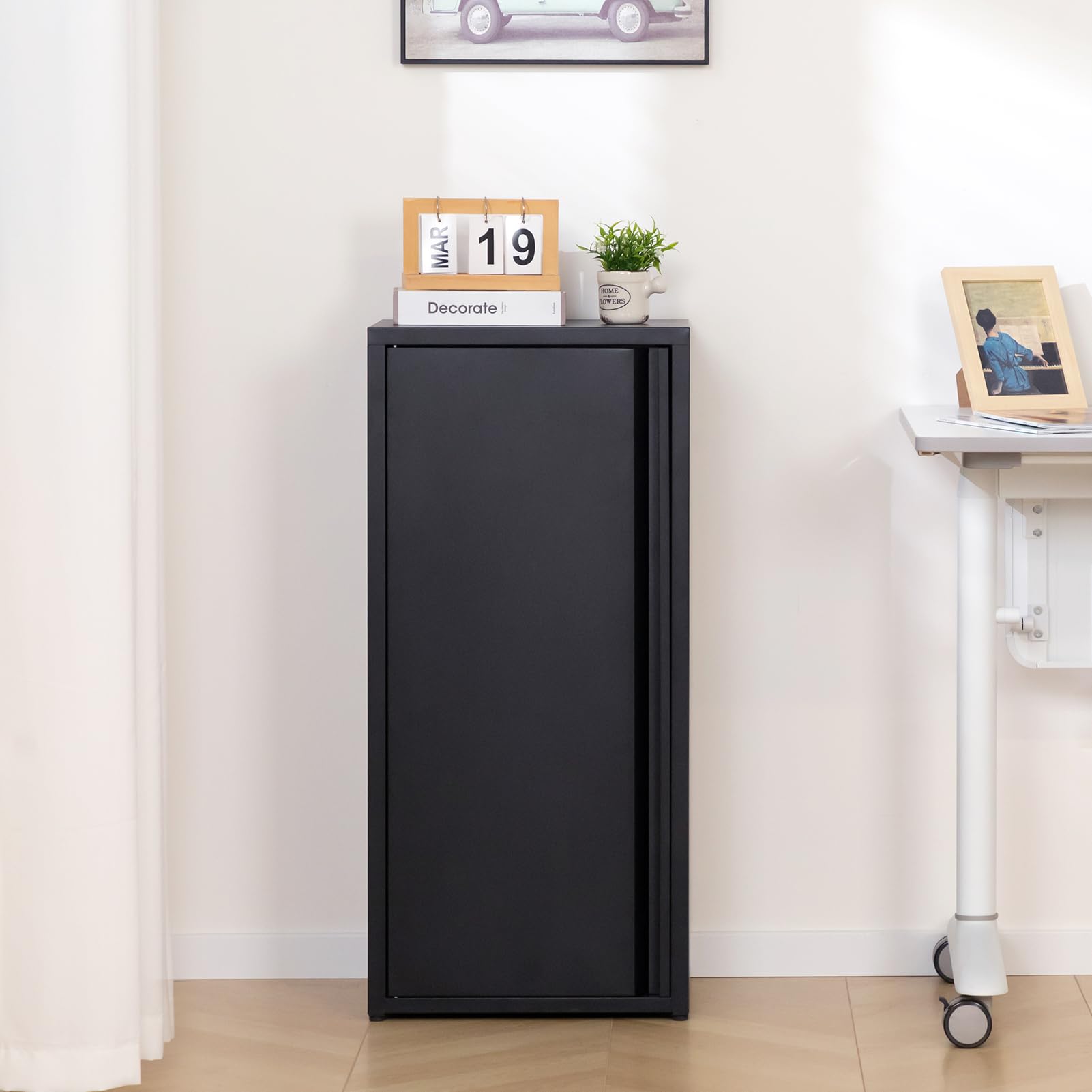 HollyHOME Classificatore con chiusura magnetica in metallo a una porta, armadio di archiviazione per ufficio, classificatori con 2 ripiani regolabili per la casa, nero