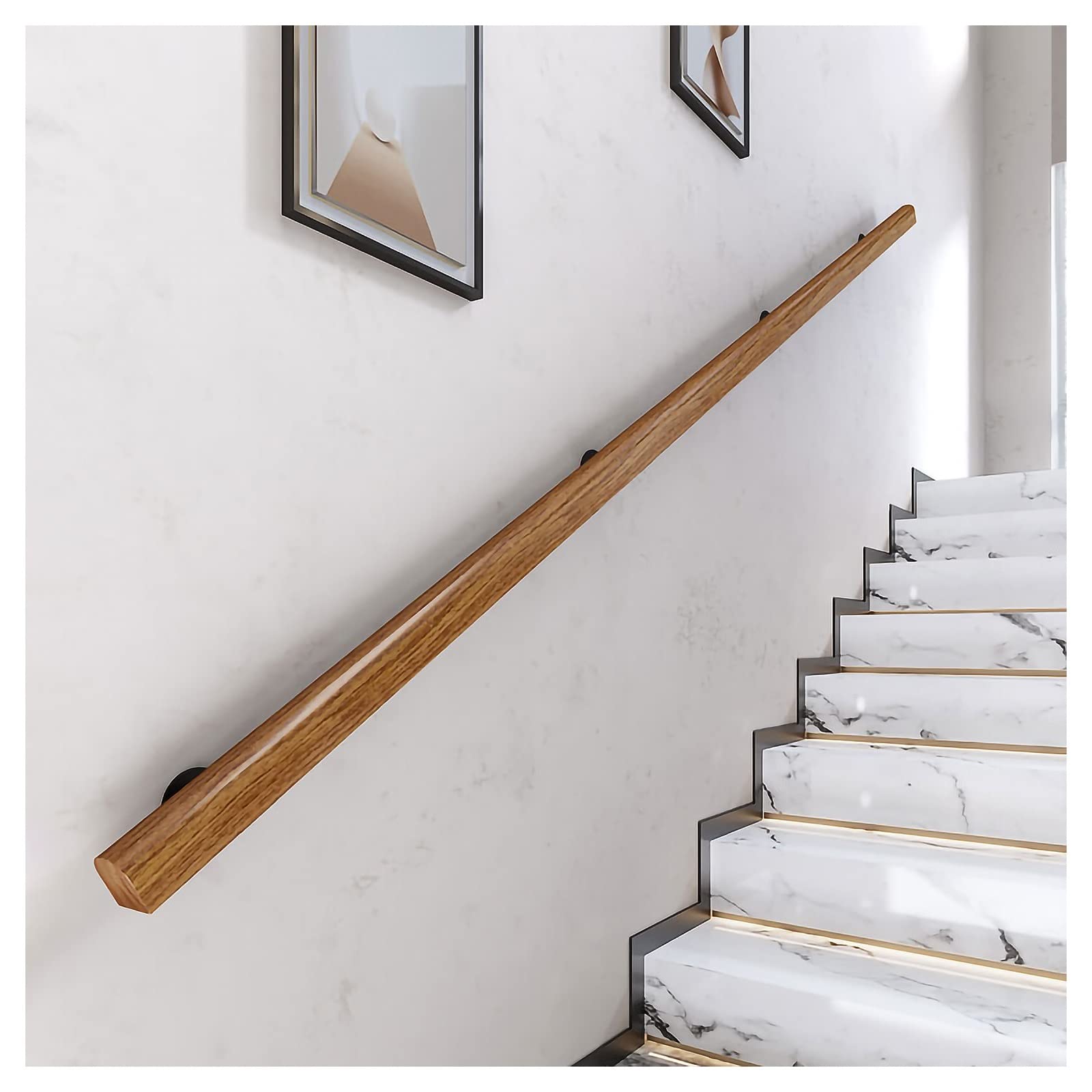 Main courante en bois antidérapante pour éviter les chutes dans l'escalier