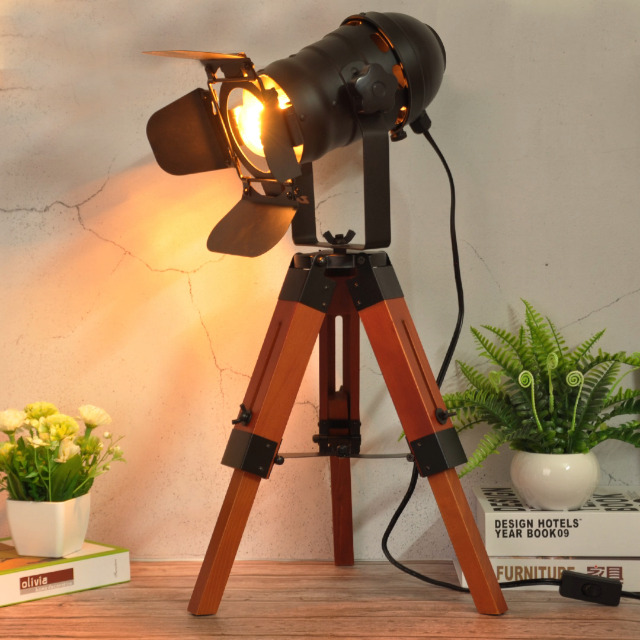 Hilander CHEF TABLE LIGHT 90×60 Focolux Modern Industrial Tripod Floor Table Lamp, Height
