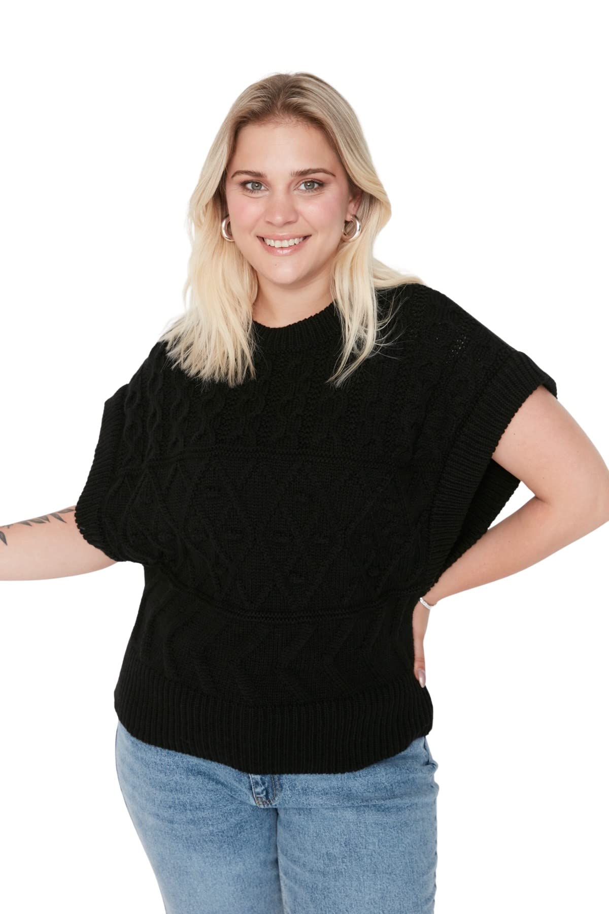 Trendyol Mujer Negro Poncho Relajado Cuello Redondo Prendas De Punto Más Tamaño Suéter, 4 X-Large 4XL