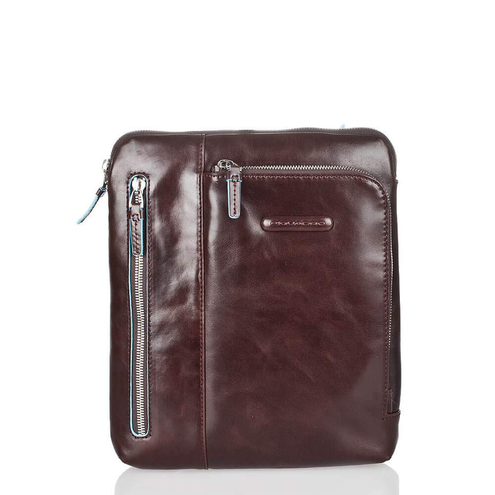 PIQUADRO - Borsello Tracolla in Pelle Blue Square - Uomo - Mogano | Cinturino regolabile, Tasche interne, Formato Piccolo, Uso quotidiano