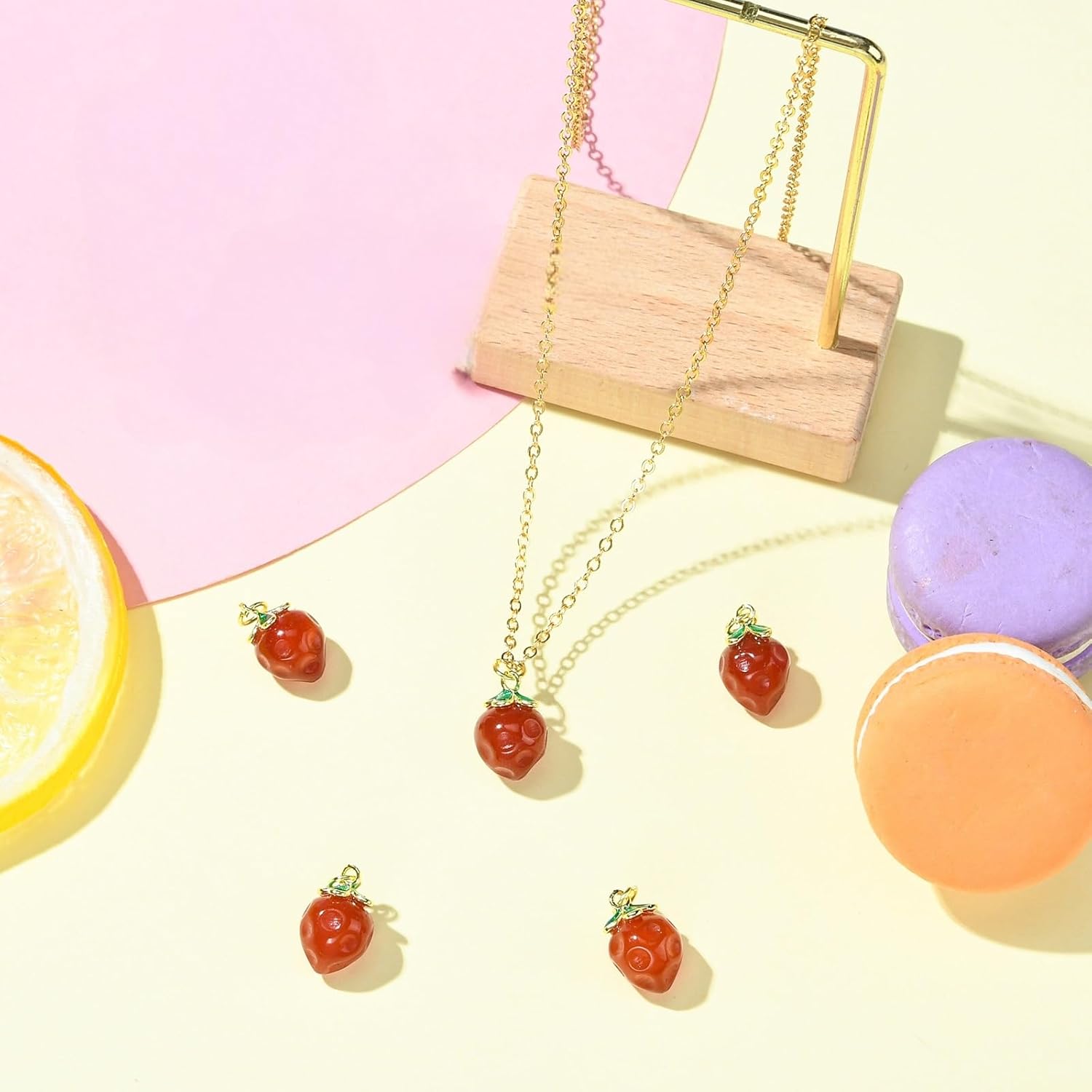 DanLingJewelry 5Pcs Natural Red Agate Strawberry Pendants with Brass Finding Imitation Fruit Food Gemstone Charms for DIY Jewelry Bracelets Earrings Craft Making - Image 5
