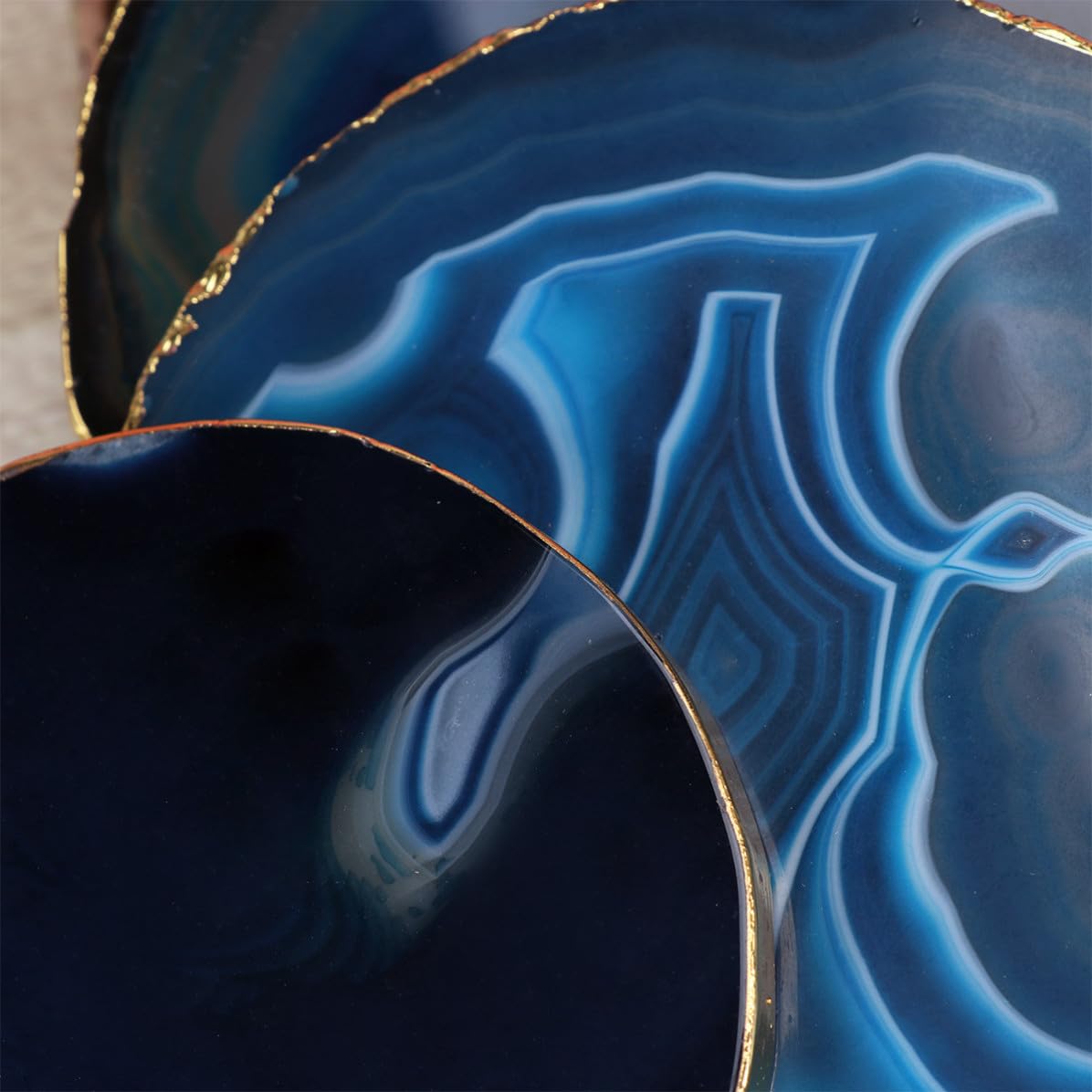 POPETPOP Sottobicchieri Creativi 4 Pezzi in Pietra di Agata Blu Rotondi Geometrici Isolamento Termico e Tappetino Antiscivolo per Ufficio e Tutte le Occasioni