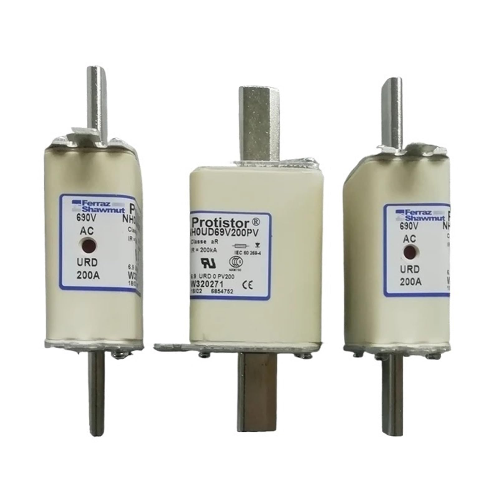 Fusibles NH0UD69V32PV pour sécuriser les parcs solaires et armoires de distribution