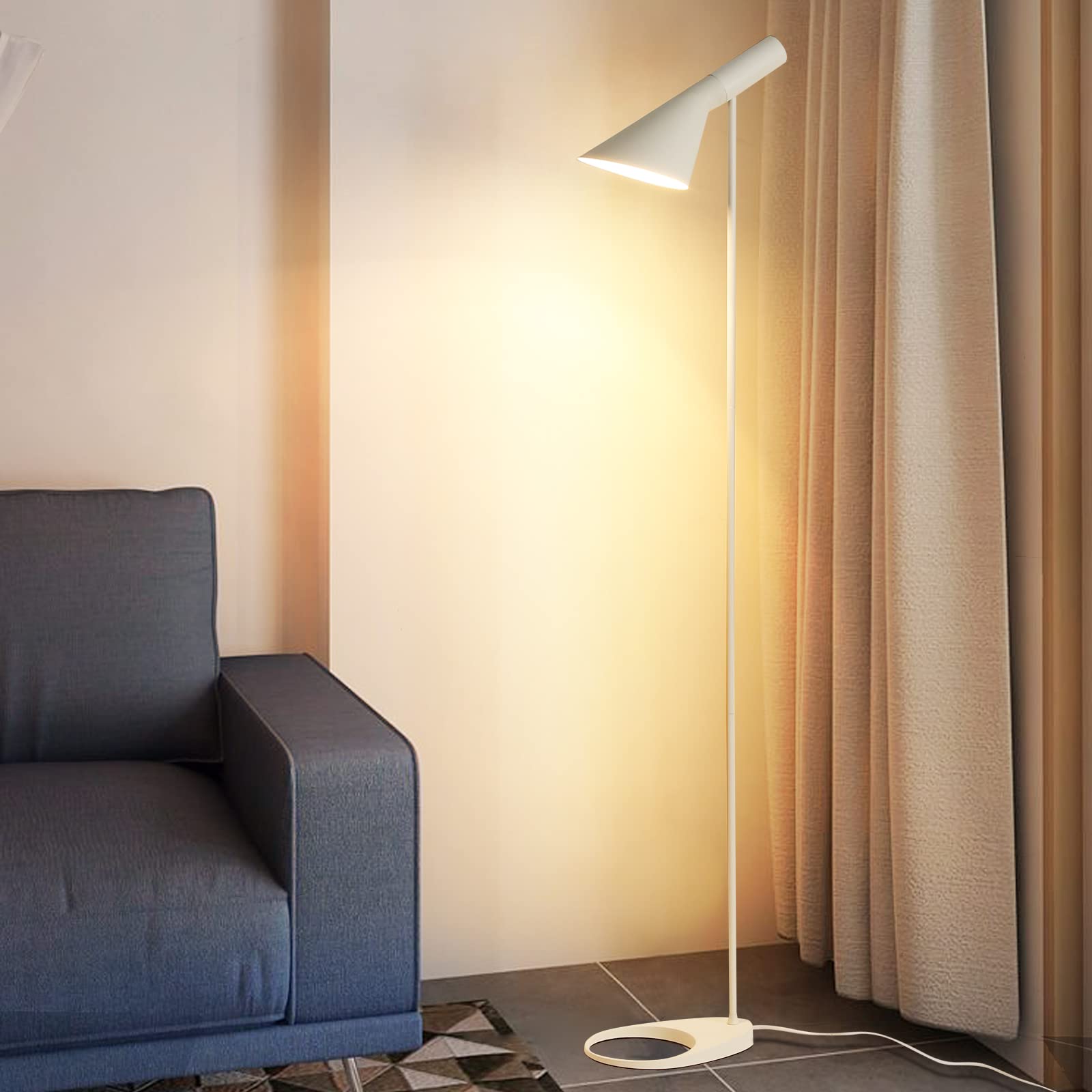 BarcelonaLED Stehleuchte LED Design Modern nordisches Metall weiß mit Fassung E27 Kopf verstellbar Fußschalter für Beleuchtung Innenraum Boden Wohnzimmer Schlafzimmer Studio | Aluminium, verstellbarer Lampenschirm, stabiler Sockel, Kabel 2 m mit Schalter,