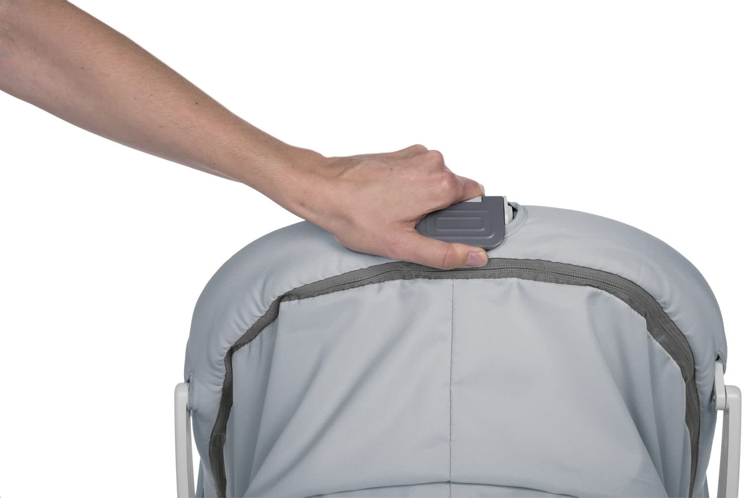 Chicco Baby Hug 4 in 1 Sdraietta Neonati Rialzata 0 Mesi - 15 kg, Culla Neonato, Seggiolone Pappa e Sedia da Tavolo, Schienale Reclinabile, 4 Ruote, Sostenibile, Grigio chiaro