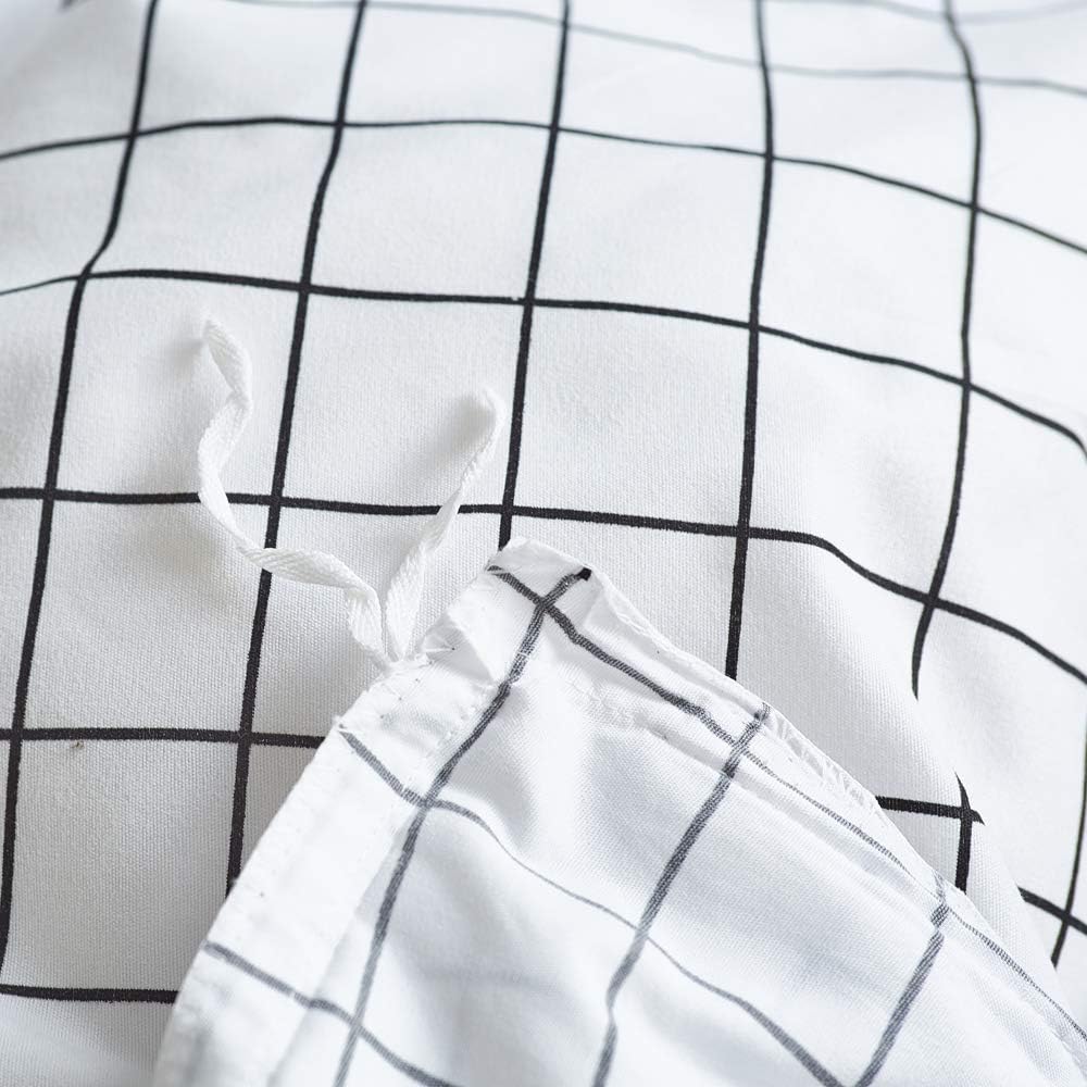 3 Piece Mini Grid Comforter Set, Modern Black and White Plaid Checkered Pattern with Zipper Closure Reversible Bedding Sets