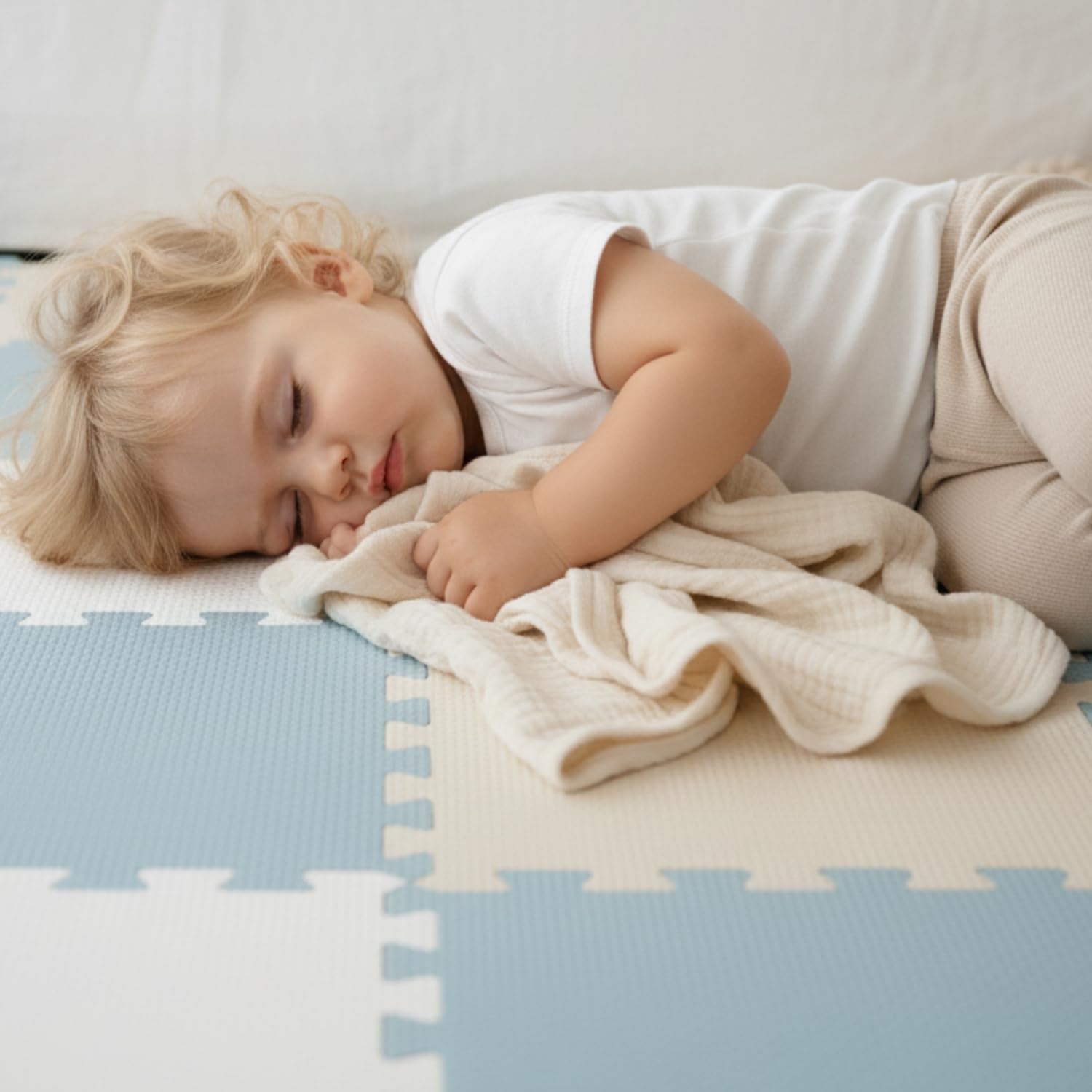 LittleTom 27 Pièces Tapis de Sol Bébé dès Le Premier Mois - 30x30 cm Dalles en Mousse EVA - Surface de Jeu Douce pour l'Éveil - Carrés Puzzle Antidérapants - Revêtement pour la Chambre des Petits