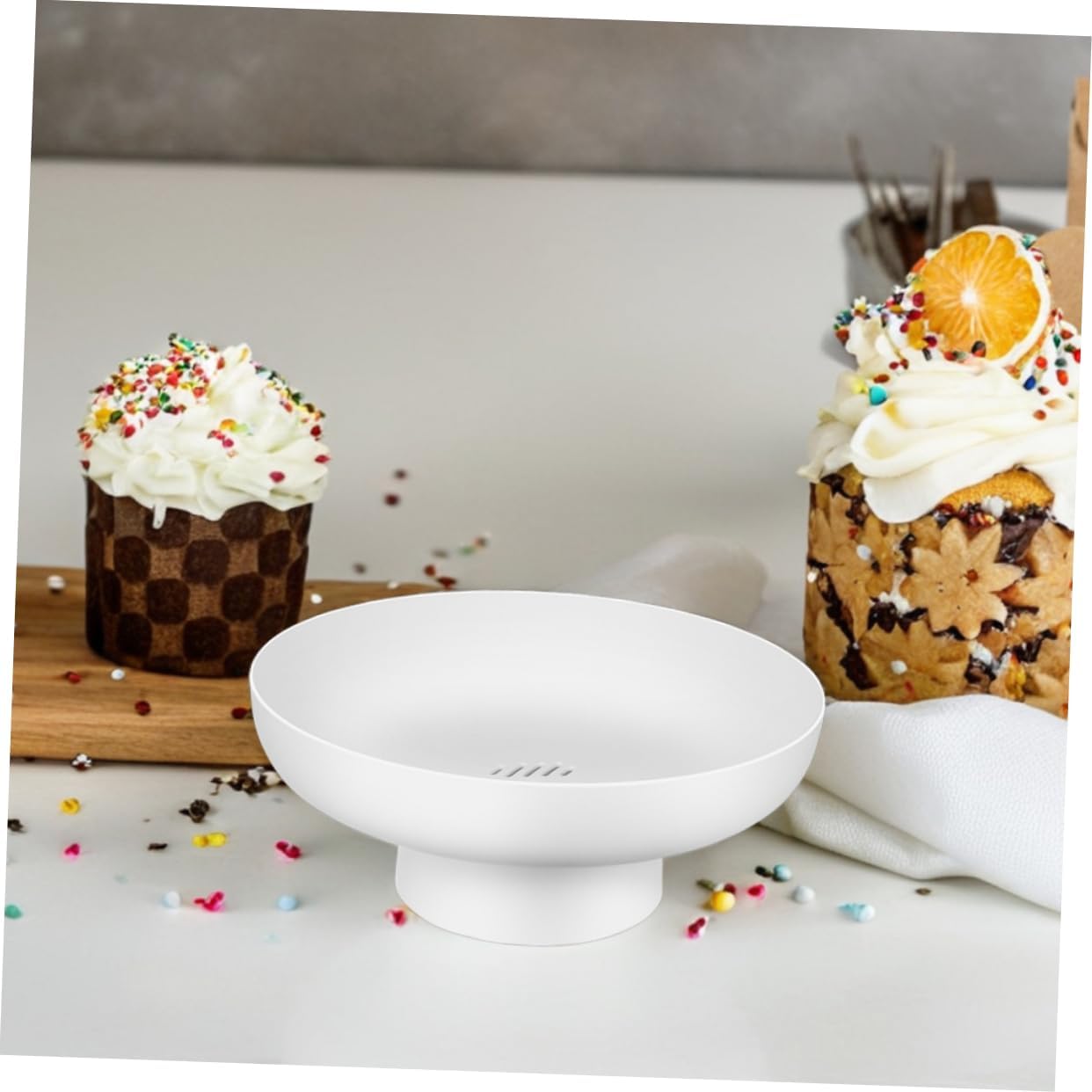 2pcs White Footed Fruit Bowl Decorative Round Kitchen Counter Appetizer Snack Serving Dish Modern Design for Fruits Desserts Displaying Home Office