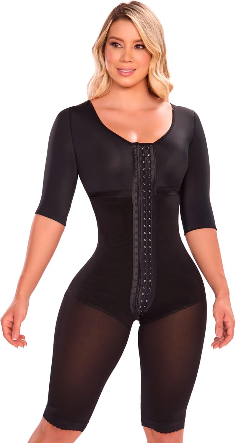 AG73 輪島塗 三段重 沈金蒔絵 菊図 重箱 未使用 石川堂謹製 木箱 AG73 輪島塗 三段重 沈金蒔絵 菊図 重箱 未使用 石川堂謹製 木箱