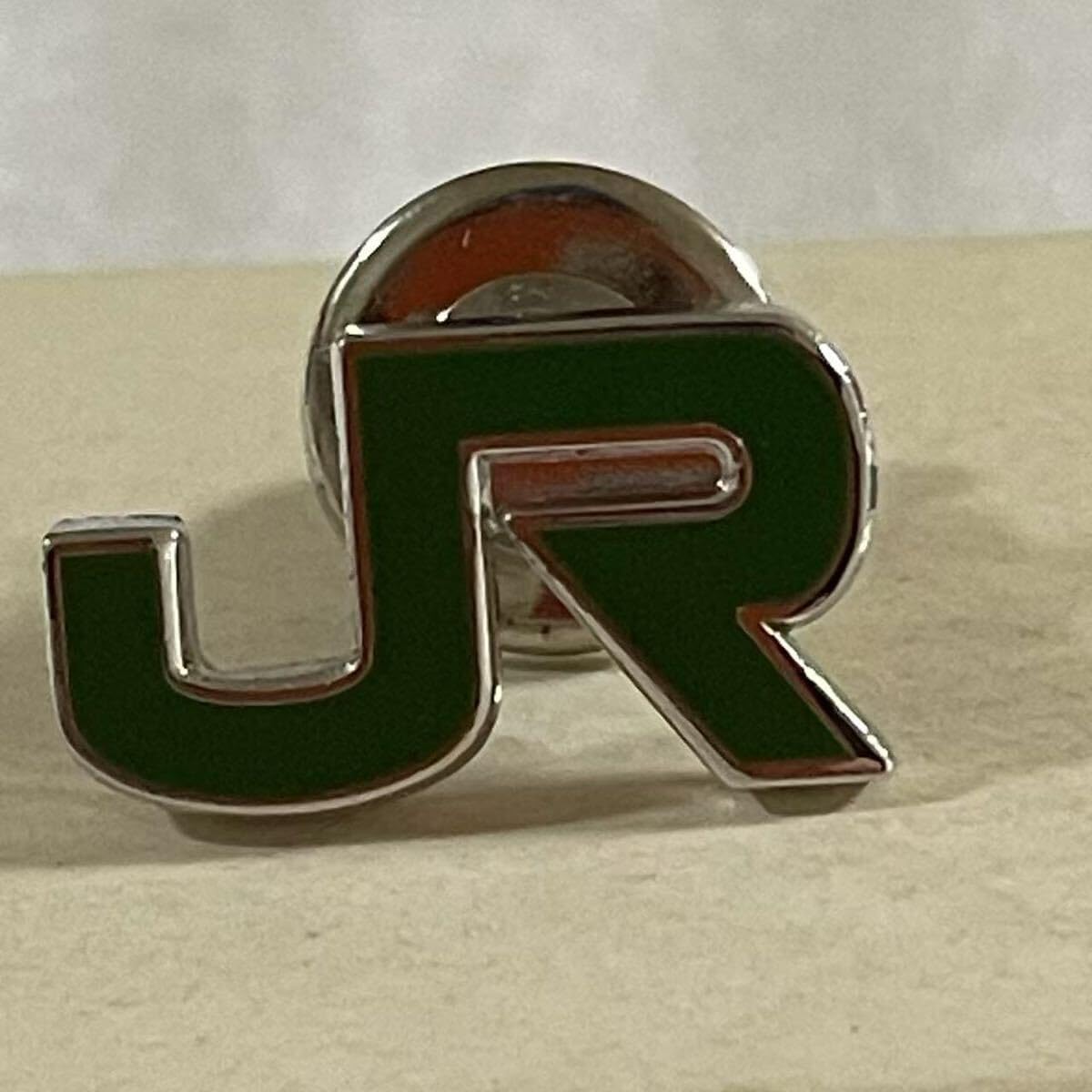 JR 東日本 襟章 純銀 ネジタイプ 2コセット JR 東日本 襟章 純銀 ネジ