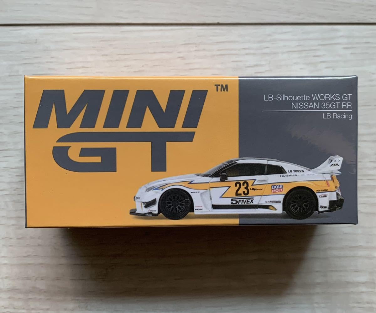 Amazon | 1/64 MINI-GT LB シルエットワークス GT 35GT-RR バージョン1